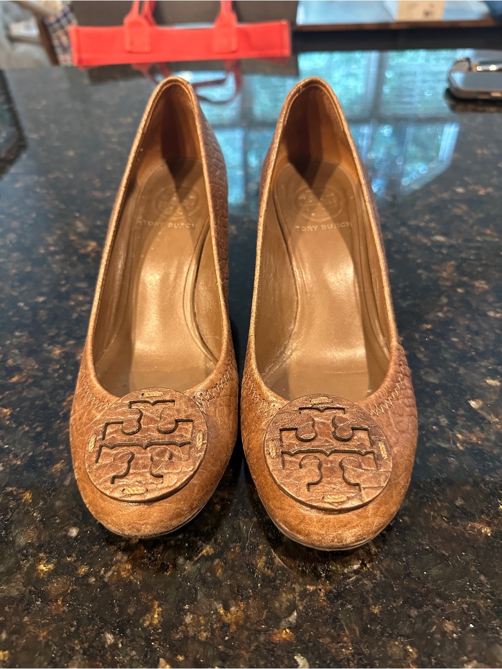 Tory Burch Brown Leather Logo Pump - Women's